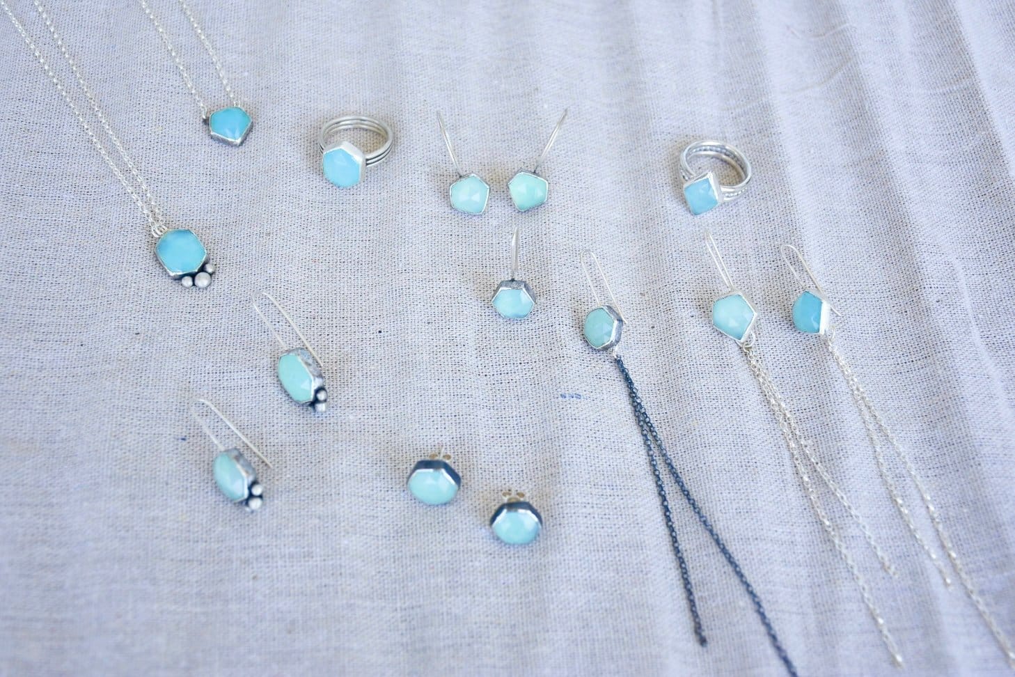 Colección Etérea: joyas con gema azul